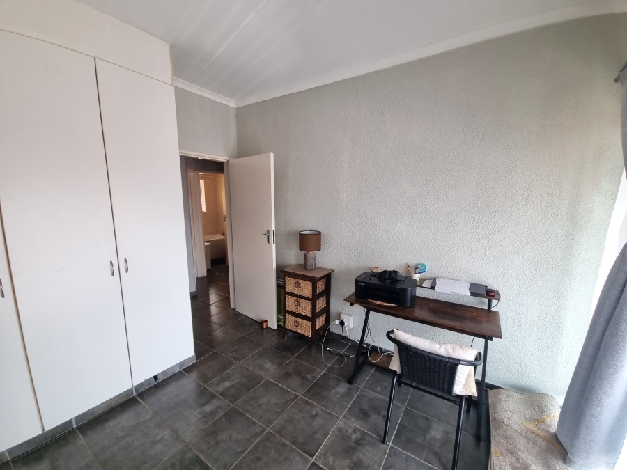 3 Bedroom Property for Sale in Safari Gardens North West